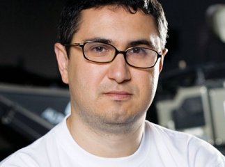 Вахтанг Кіпіані презентує в Ужгороді офлайнові книжкові видання "Історичної правди"