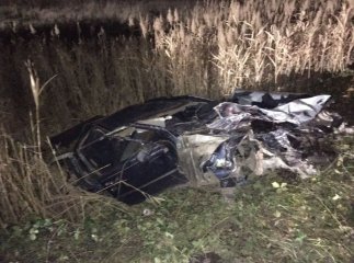 Опубліковано нові фото з місця аварії, в якій загинуло двоє людей