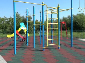 У Мукачівській ОТГ завершили облаштування дитячих ігрових і спортивних майданчиків