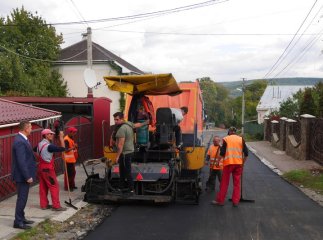 В Ужгороді завершують капремонт на одній із вулиць