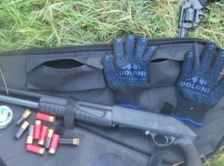 У Мукачеві поліцейські затримали озброєних молодиків з Вінниці