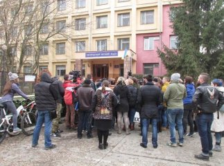 Ужгородці вимагали покарати вбивцю собаки