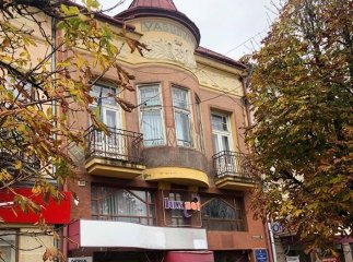 22-річний хлопець придбав ще один майновий комплекс у Мукачеві: продовження історії