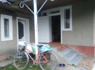 Поки господарів не було вдома, чоловік пограбував будинок