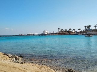 Під час відпочинку в Єгипті з українкою стався нещасний випадок. Мережу облетіло відео