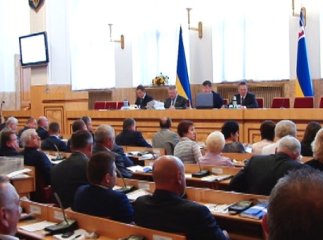 Невстигли створити, як уже заборонили: суд виніс ухвалу заборонити оприлюднювати рішення облради про утворення Народної ради