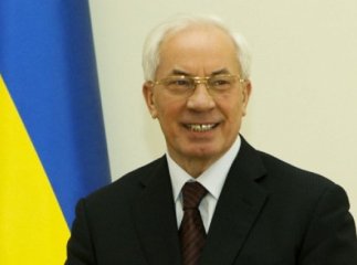 Азаров знову збрехав іноземцям