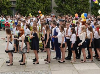 Загальноміський парад випускників відбувся і в Ужгороді