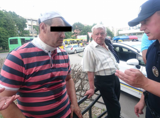 П’яні розбірки завершились різаниною: очевидці опублікували відео