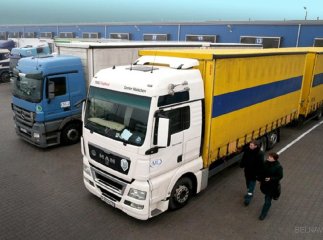 Угорщина дозволила перевезення територією своєї країни без дозволів