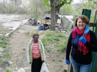 Невідомі побили закарпатських ромів та спалили їх намет