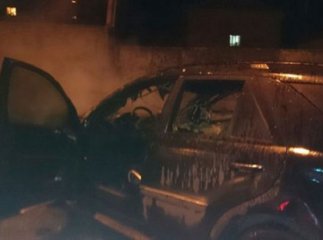 В Ужгороді під ранок горів "Мерседес"
