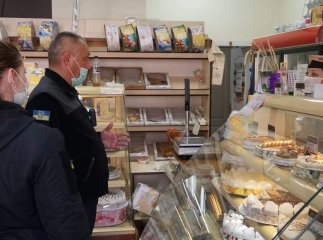 Влада Мукачева звітує про закриття 90% закладів міста