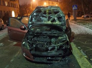 За фактом підпалу автомобіля депутату Ужгородської міськради міліція порушила кримінальну справу
