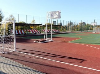 700 вихованців обласної ДЮСШ тепер гратимуть на нових спортивних майданчиках (ФОТО)
