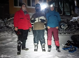 Рятувальники розшукали сноубордиста, який заблукав у горах