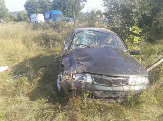 Під час обгону водій не впорався із керуванням, як результат – пасажирка у реанімації