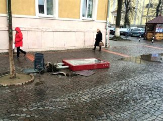 Всі "ліві" МАФи та білборди у Мукачеві буде демонтовано