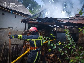 Господиня вчасно забила на сполох: «надзвичайники» працювали в Іршавській громаді