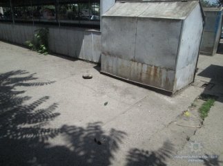 Під час бійки в Ужгороді чоловік наніс ножові удари в груди та спину: учасник сутички в реанімації
