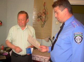 Напередодні свята Дня Перемоги мукачівські правоохоронці привітали ветеранів
