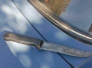 В Ужгороді чоловік, якого підозрюють у крадіжці планшета, погрожував патрульним зарізатись
