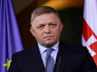 Фіцо пригрозив припинити постачання електроенергії в Україну. Зеленський відреагував на його слова