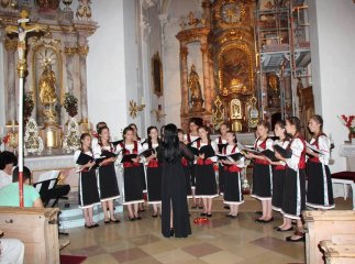 Вихованки Мукачівського німецького центру культури "Паланок" мали гастролі в Європі
