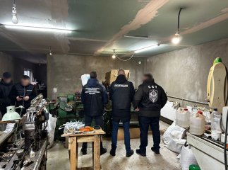 Правоохоронці Закарпаття викрили місця незаконного виготовлення сигарет