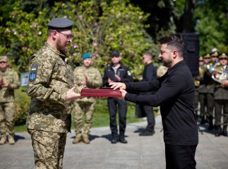 Президент вручив воїну 128-ї Закарпатської бригади «Золоту Зірку» Героя України