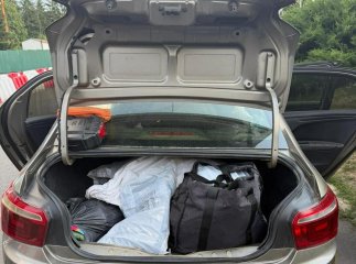 В Україну з-за кордону поверталась 68-річна жінка: що знайшли в її машині В Україну з-за кордону поверталась 68-річна жінка: що знайшли в її машині