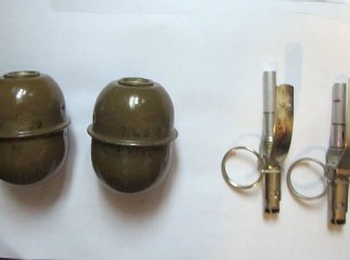 Депутат селищної ради привіз із зони АТО цілий арсенал зброї (ФОТО)