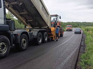 Служба місцевих автомобільних доріг розповіла, які дороги ремонтують на Закарпатті