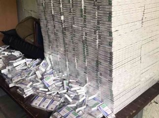 Закарпатські митники завадили вивезенню чималої партії сигарет
