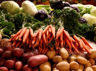 Які продукти найбільше подорожчають взимку