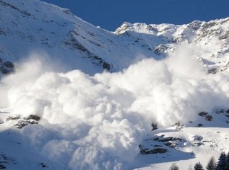 На Закарпатті оголошено значну сніголавинну небезпеку: туристів закликають бути обережними