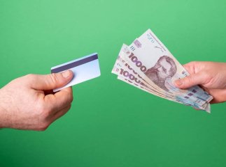 Українцям повідомили, на яку картку нарахують зимову підтримку 6500 гривень та коли