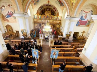 Мукачево попрощалось із Героєм, який рік захищав Україну на передовій