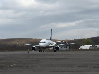 Про літак, який вчора приземлився в Ужгороді, та як він це робив "всліпу"
