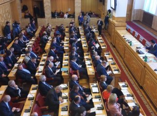 Стали відомими імена керівників депутатських комісій Закарпатської облради