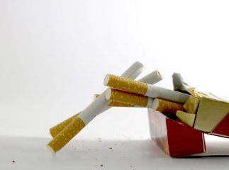 Любителям «подимити» доведеться платити більше за пачку цигарок