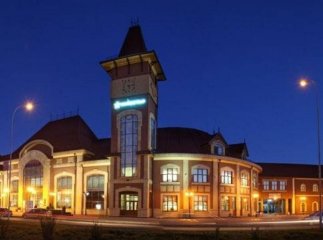 На Закарпатті дозволили використання освітлення рекламних вивісок і підсвіток