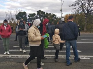Обурені закарпатці перекривали трасу Київ-Чоп біля села Дубрівка