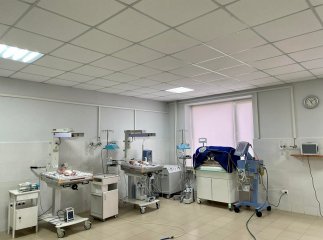 У Мукачеві народилась дитинка із тяжкою вродженою вадою. В лікарні розповіли про її порятунок