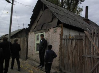 Депутати Верховної Ради побували у ромському таборі міста Берегова (ФОТО)