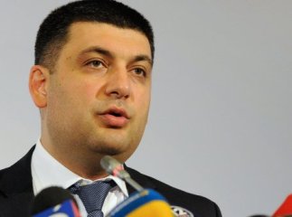 Гройсман доручив Голові ДФС провести розслідування обставин щодо контрабанди лісу у Чопі