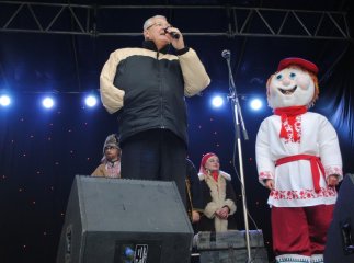 У Мукачеві офіційно розпочався фестиваль "Червене вино - 2015" (ФОТОРЕПОРТАЖ)