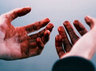 Жорстоке вбивство через ревнощі: жінка завдала чоловіку понад 40 ударів