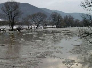 Нардепи  Василь Петьовка, Роберт Горват та Валерій Лунченко просять виділити кошти на захист Закарпаття від паводків 