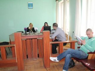 Затримано чоловіка, який відрізав бездомному собаці голову та носив її Ужгородом